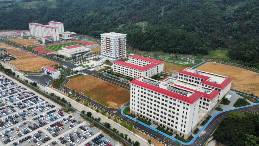 匠心筑民生！市云顶集团公司下属企业金诚公司获评“较好代建单位”